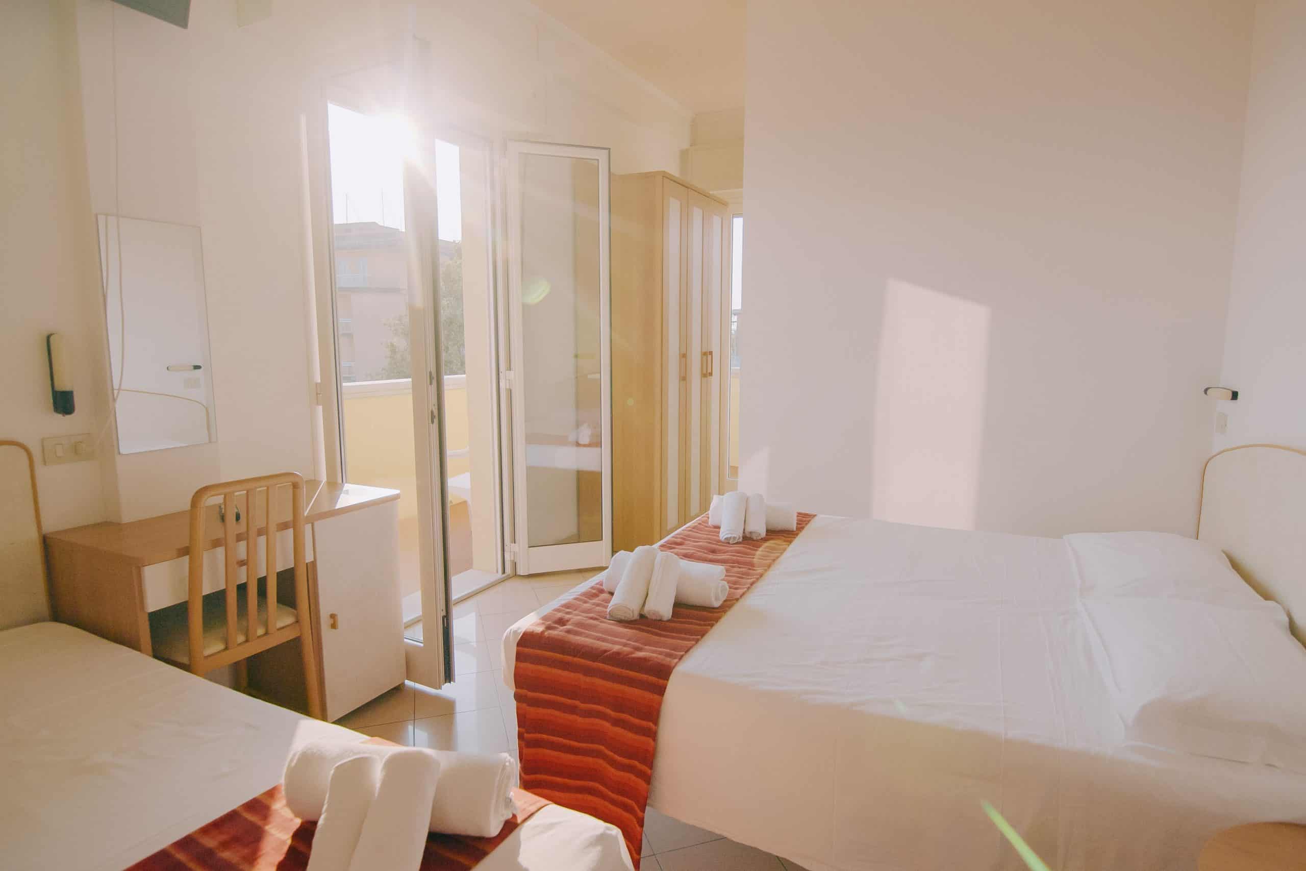 Camera Fronte Mare Quadrupla 🌊 — Hotel Beverly Rimini